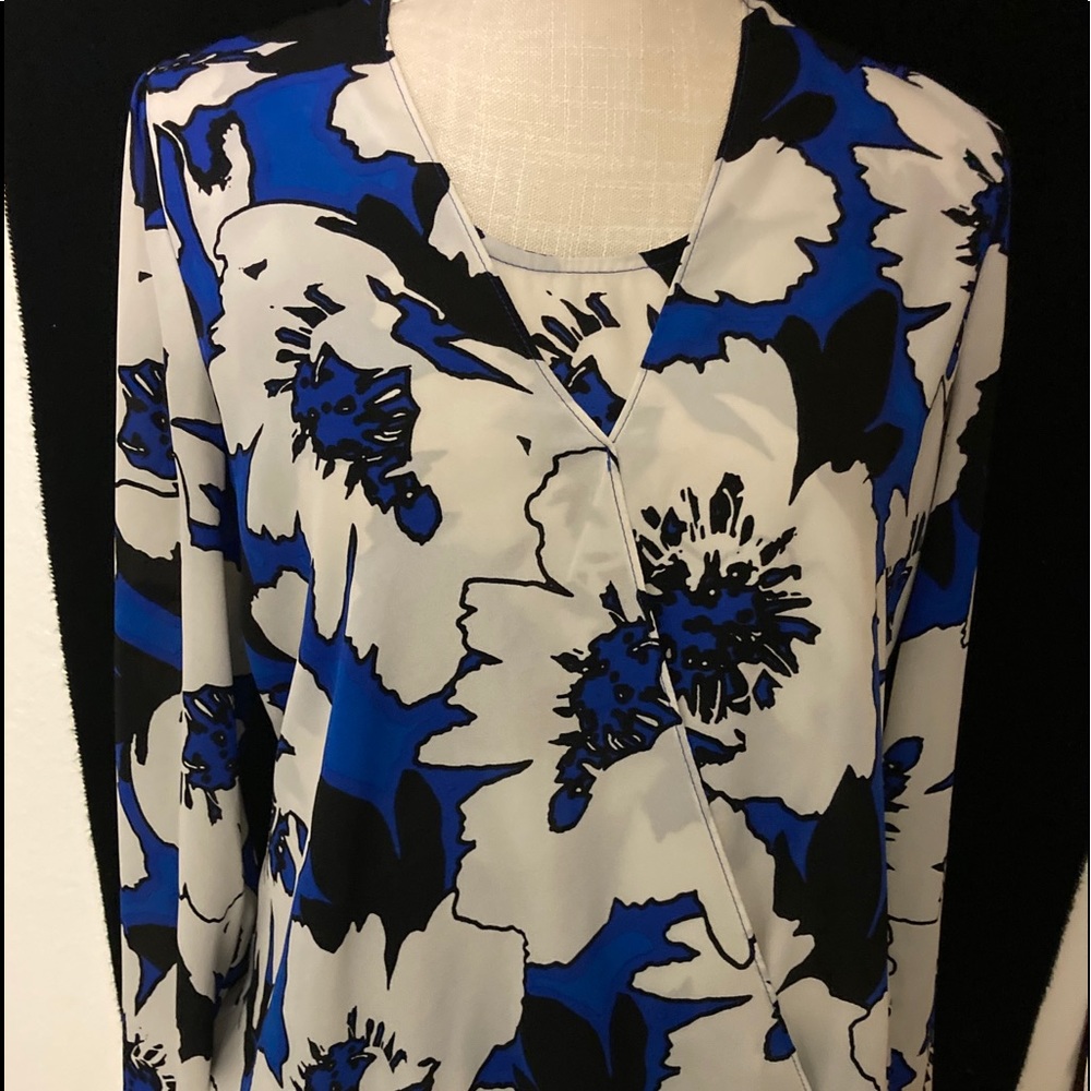 The Limited NWOT Layered Blouse Size Medium